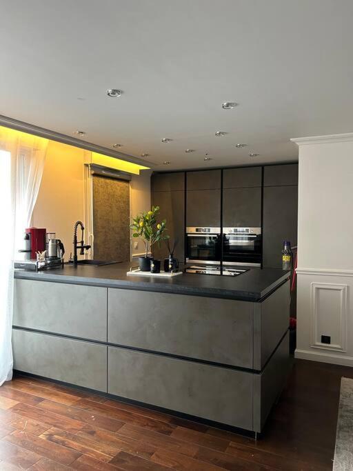 Logement Proche Stade De France Сен Дени Екстериор снимка