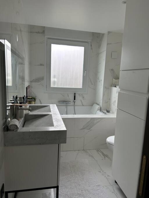 Logement Proche Stade De France Сен Дени Екстериор снимка